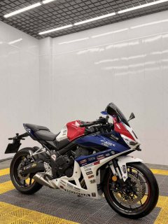 Honda CBR650R - ფოტო 1