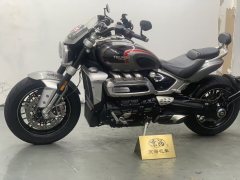 Triumph Rocket 3 2500 cc - ფოტო 1