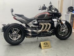 Triumph Rocket 3 2500 cc - ფოტო 9