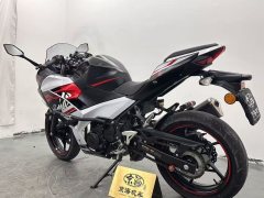 Kawasaki Ninja 400 - ფოტო 4