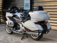 Honda Gold Wing GL1800 - ფოტო 10