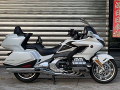 Honda Gold Wing GL1800 - ფოტო 3