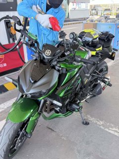 Kawasaki Z1000 - ფოტო 9