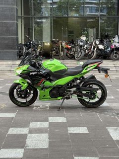 Kawasaki Ninja 400 - ფოტო 4