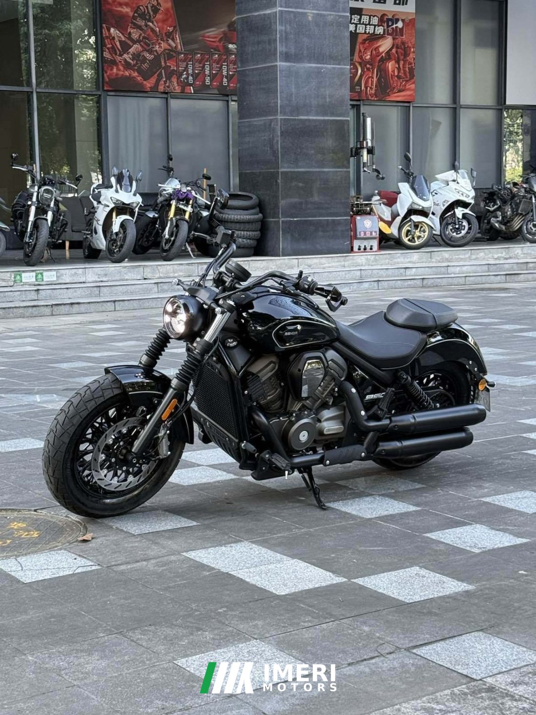 Benda Hongqi 950 - motorcycle from China