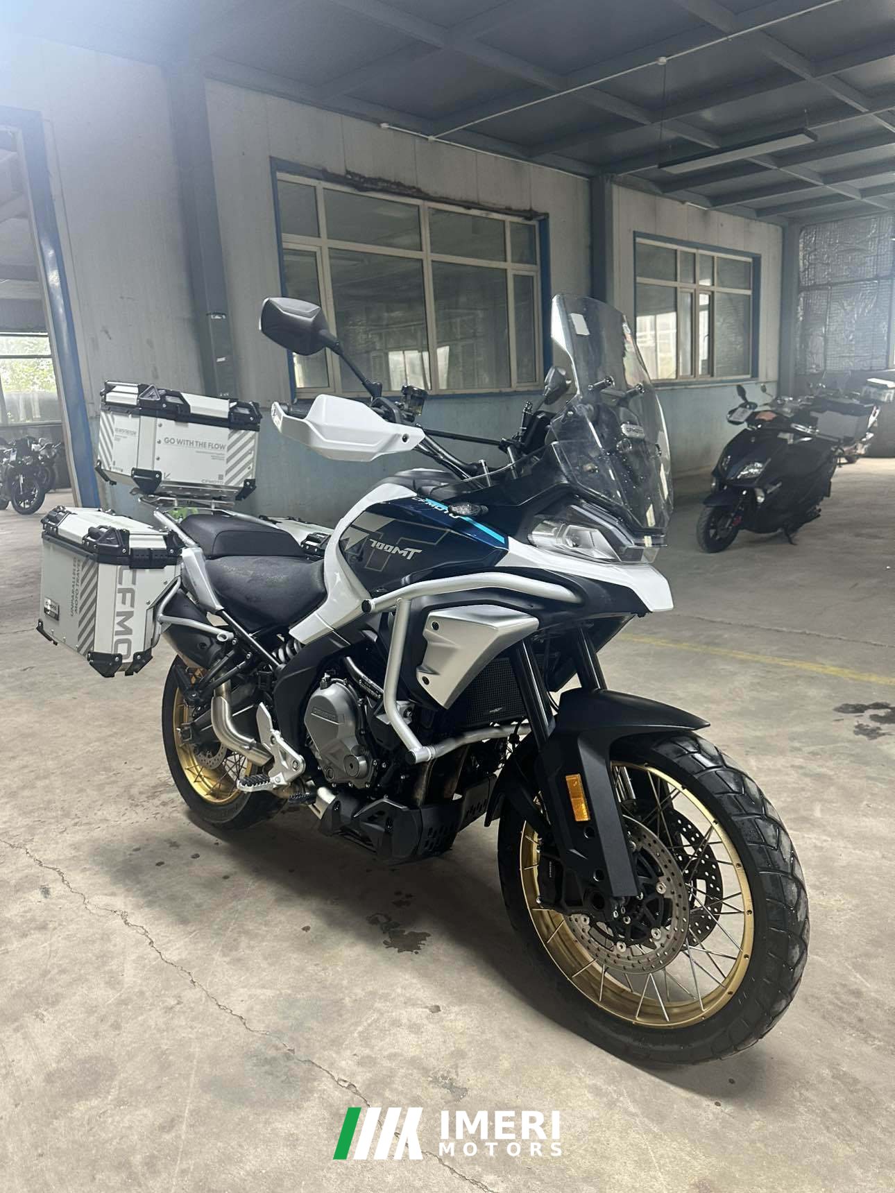 2025 CFMOTO 700MT