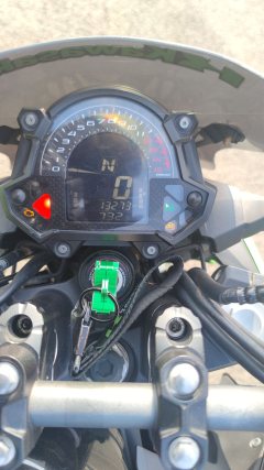 Kawasaki Z400 - ფოტო 1