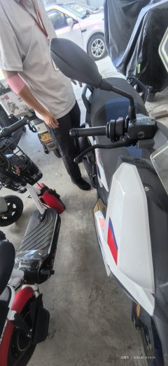 BMW C 400 350 cc - ფოტო 3