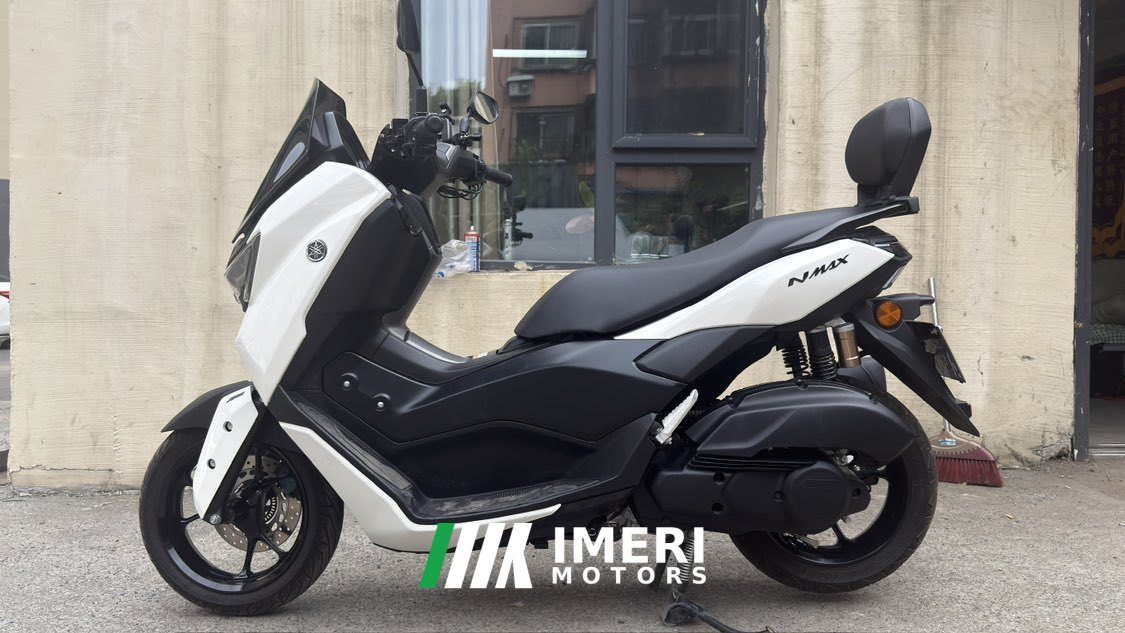 2025 Yamaha NMAX 155 cc