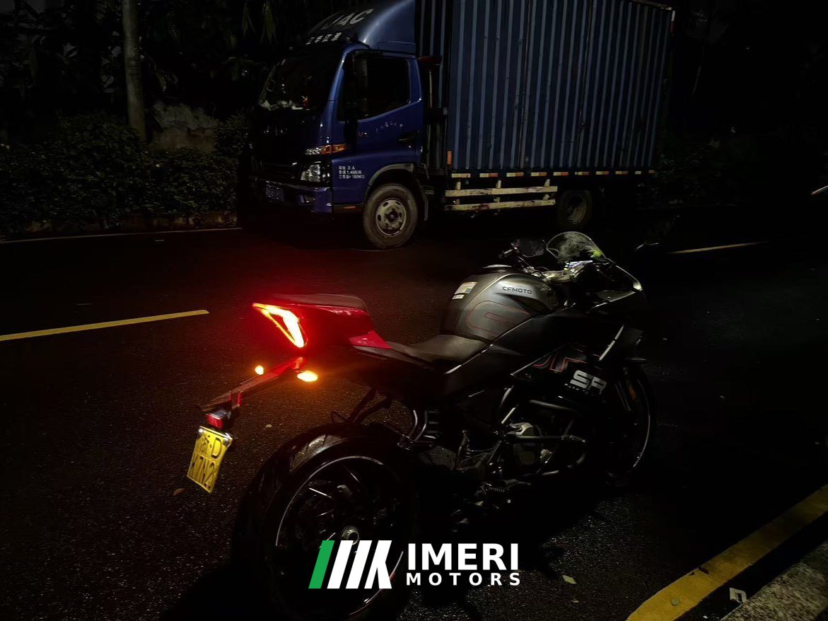 2023 CFMOTO 250SR