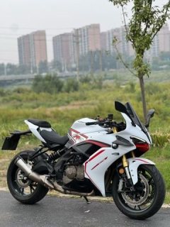 QJMOTOR Sai 600 - ფოტო 1