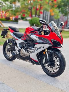 QJMOTOR Roewe i5 550 / Sai 550 *(Context-dependent, usually referring to the motorcycle "Sai 550" or Roewe car v - ფოტო 1