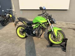 Benelli TNT 300 / BN 302S - фото 1