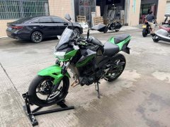 Kawasaki Z400 - ფოტო 3