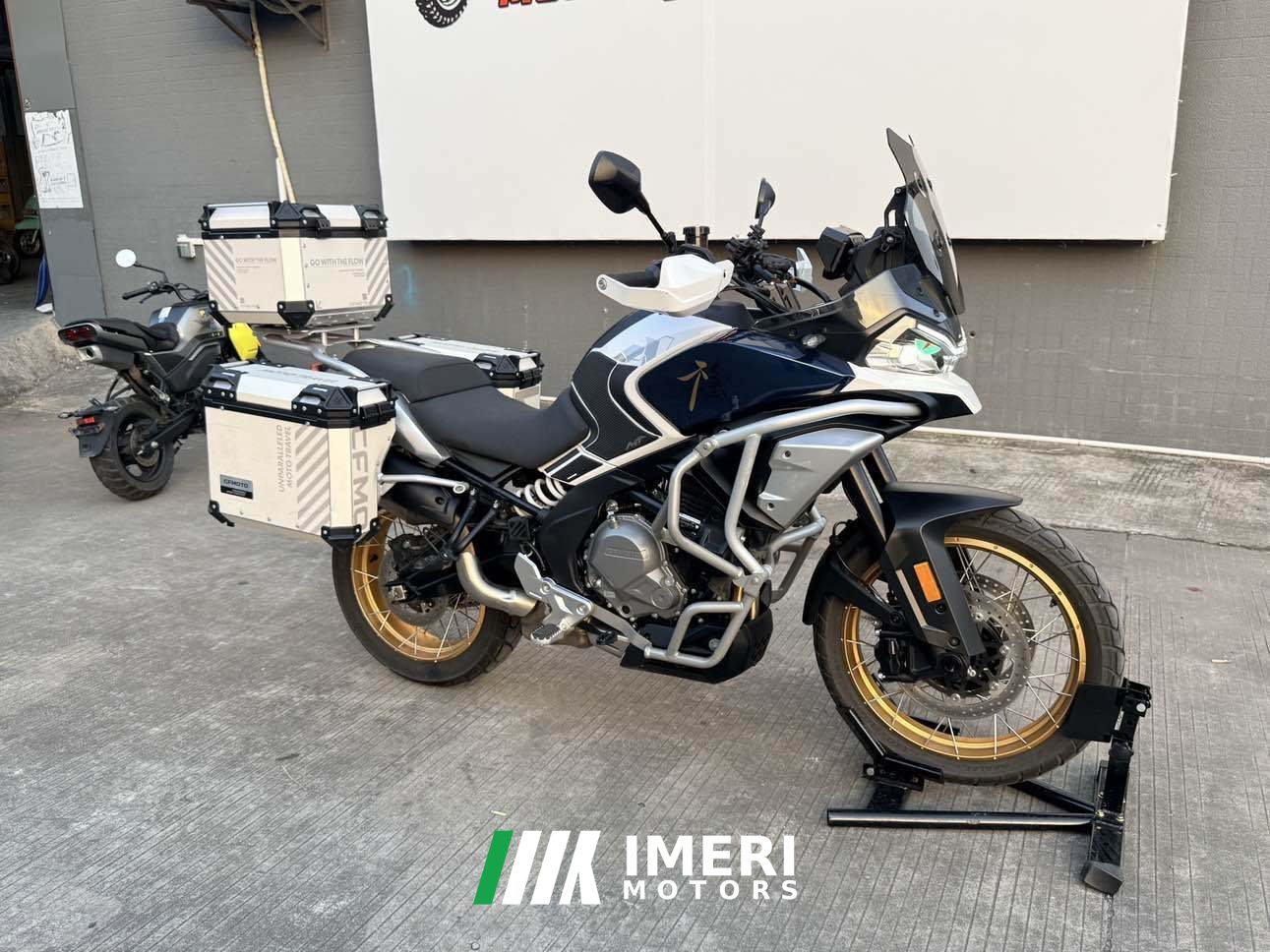 2025 CFMOTO 700MT