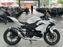 Kawasaki Ninja 400 - ფოტო 2