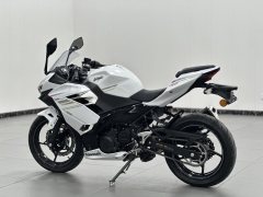 Kawasaki Ninja 400 - ფოტო 5