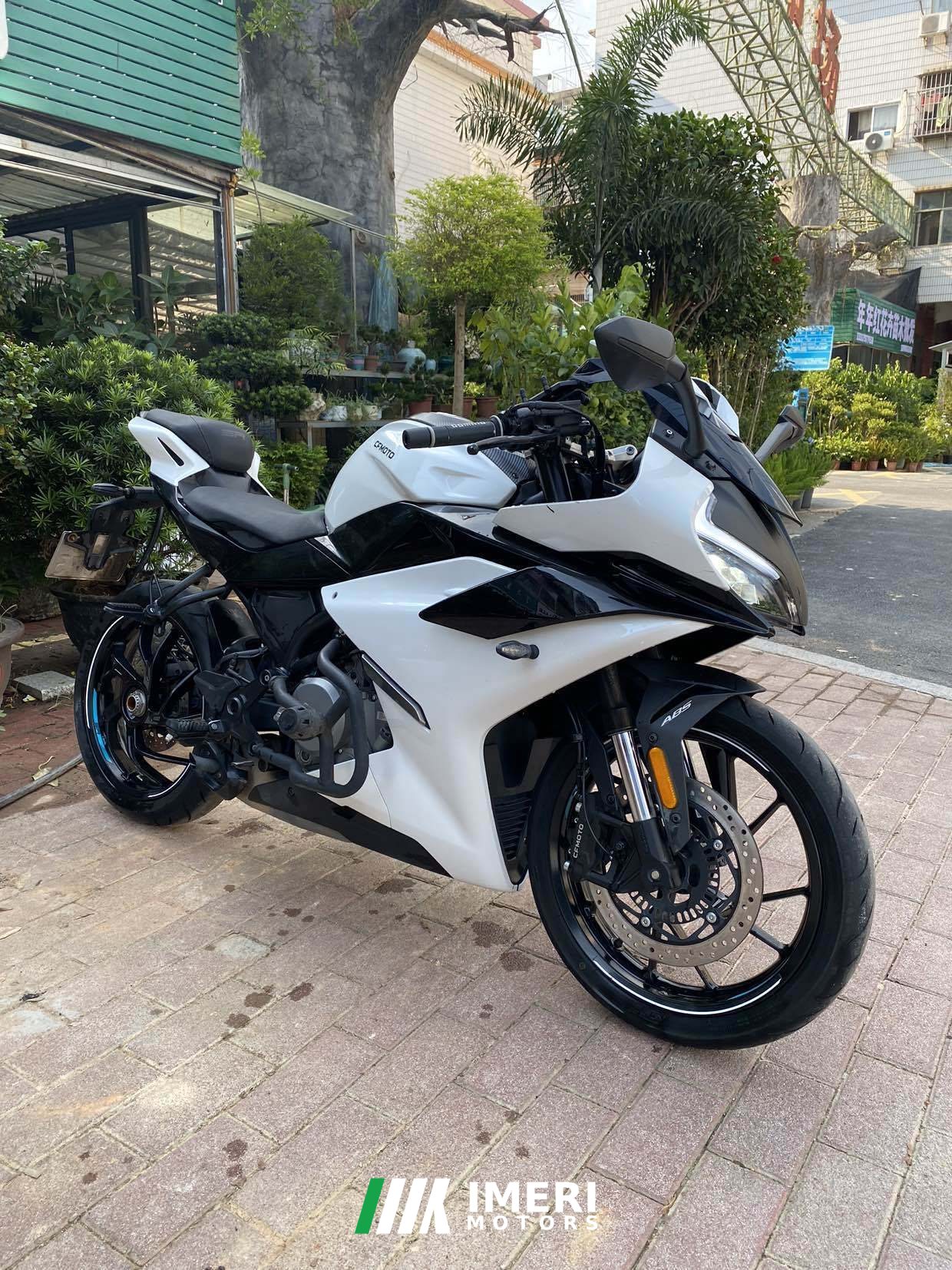 2023 CFMOTO 250SR