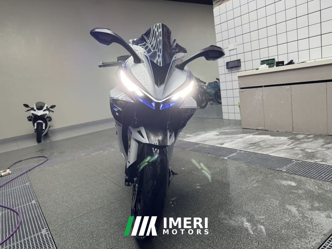 Zontes 703RR 700 cc - motorcycle from China