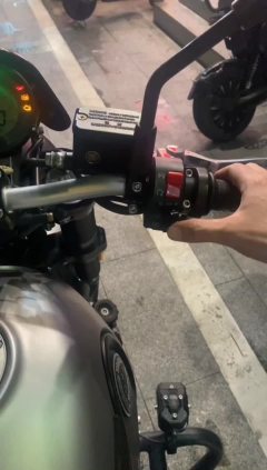 Benelli Lion Cub Leoncino 500 - ფოტო 1