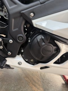 Yamaha YZF-R3 320 cc - photo 8