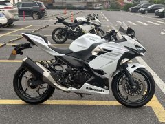 Kawasaki Ninja 400 - ფოტო 4