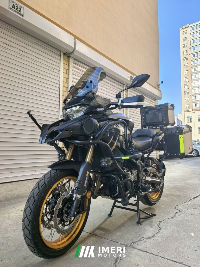 Benelli TRK552 550 cc - motorcycle from China