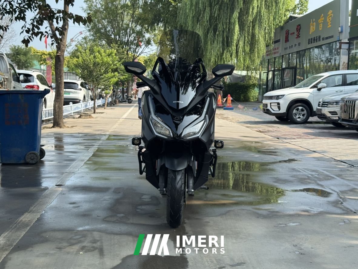 2023 Honda NSS350