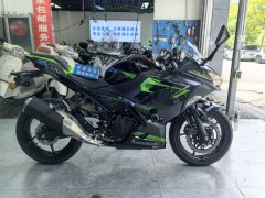 Kawasaki Ninja 400 - ფოტო 1