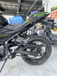 Kawasaki Ninja 400 - ფოტო 7