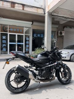 Kawasaki Z400 - ფოტო 5