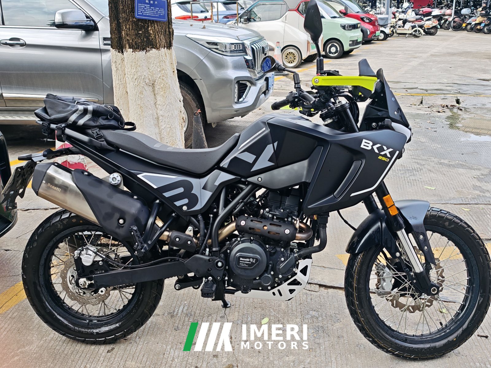 2025 Benelli BKX250