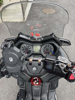 Yamaha XMAX 300 cc - ფოტო 9