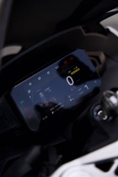 CFMOTO 675SR-R - ფოტო 4