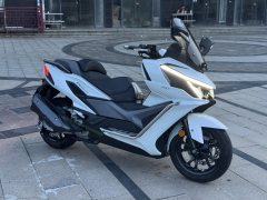 SYM Cruisym 400 - photo 1