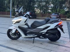 SYM Cruisym 400 - photo 8