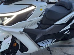 SYM Cruisym 400 - photo 9