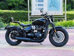 Triumph Bonneville Bobber 1200 cc - photo 4