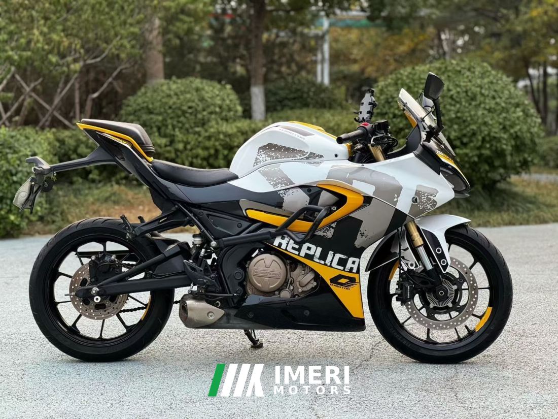 QJMOTOR SRK 250 - мотоцикл из Китая
