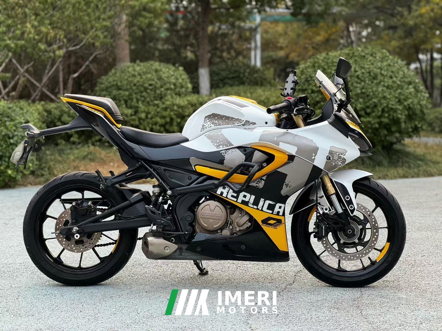 2022 QJMOTOR SRK 250