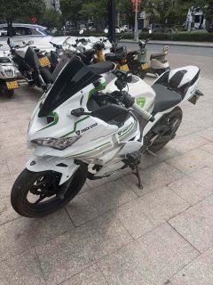 Kawasaki Ninja 400 - ფოტო 1