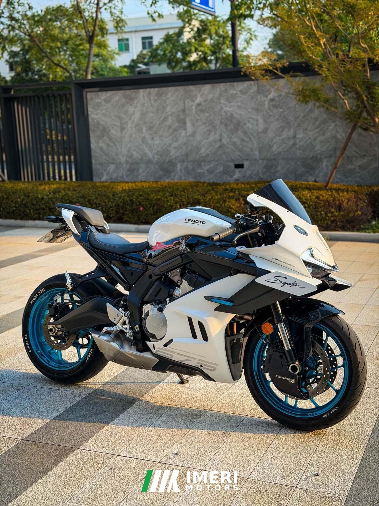 2025 CFMOTO 675SR-R
