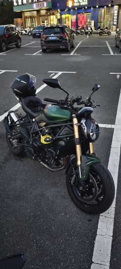 Benelli 902S 900 cc - фото 4