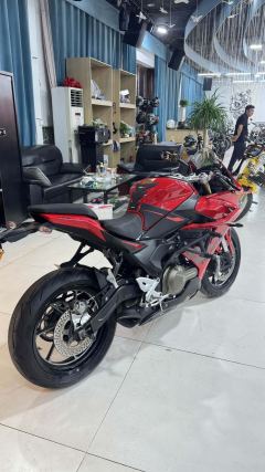 QJMOTOR Roewe i5 550 / Sai 550 *(Context-dependent, usually referring to the motorcycle "Sai 550" or Roewe car v - ფოტო 2