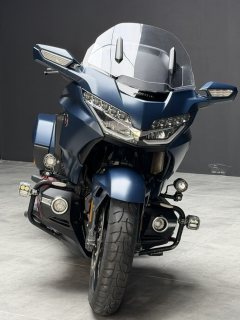 Honda Gold Wing GL 1800 F6B - ფოტო 7