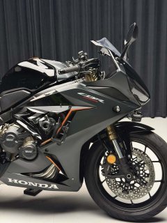 Honda CBR650R - ფოტო 9