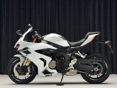 QJMOTOR Race 800 - ფოტო 1