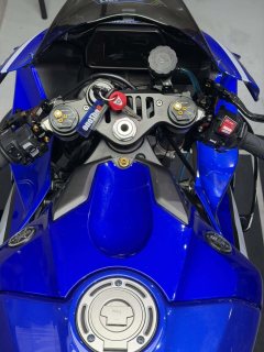 Yamaha YZF-R1 1000 cc - ფოტო 8