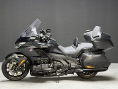Honda Gold Wing GL1800 - photo 7