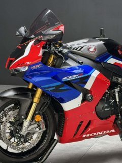 Honda CBR 1000 RR-R 999 cc - фото 9